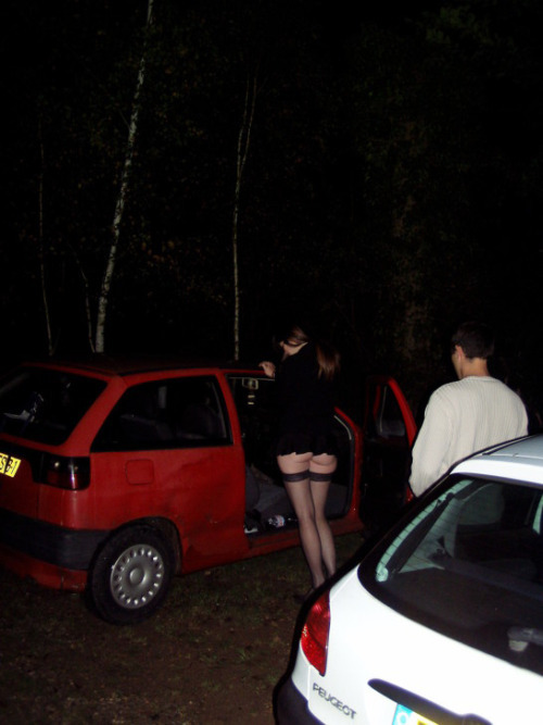 outdoorsxxy: Outdoor Sexy - naked exhibitionists. Please follow and share! mijascouple@gmail.com