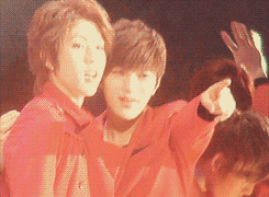 infected-honey:  ..Myungsoo looks like a puppy when he’s with Sungyeol :”3 