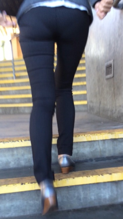 creepshotcandids:#tight ass #creepshot #asian #legs