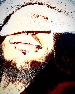 #piercings #beard #sunlight   #weather   #lost #lostnachos #lostnachos2018  https://www.instagram.com/p/BpNVRdblJ8Q/?utm_source=ig_tumblr_share&amp;igshid=1taf96pffgr8r