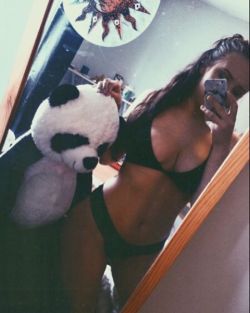 jazminerobijn:  Panda, panda 🐼