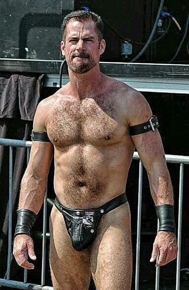 Follow my two hairy men blogs:http://sambrcln.tumblr.comhttp://hairysex.tumblr.com