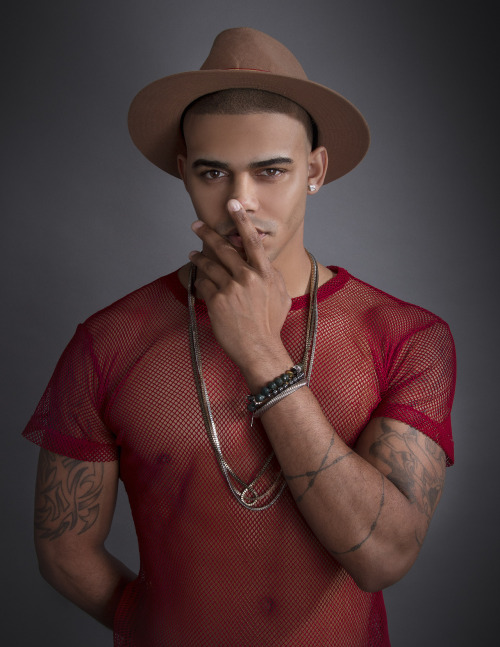 Lightskin, Mixed, Latino and Other Sexy Men