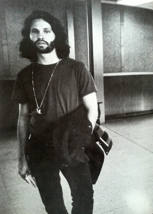 eelectricpineapple:  his beard  god hes sexy