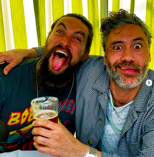 supercut2017:Sunshines Jason Momoa and Taika Waititi having “good times” (and beers
