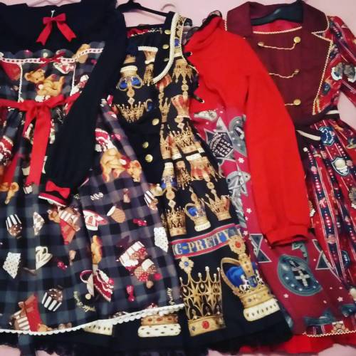 4 of the last dresses I’ve got since november :) #angelicpretty #angelicprettyparis #lolitawar