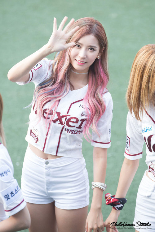 Girl group Hello Venus at a baseball game, August 2015 ~ Photos by Hvstudio