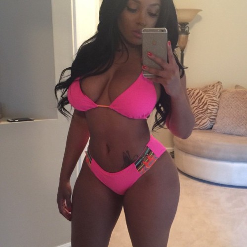 Porn iamshenekaadams:  Fight pool party about photos