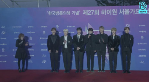 fyeahbangtaned: Seoul Music Awards 2018 Red Carpet