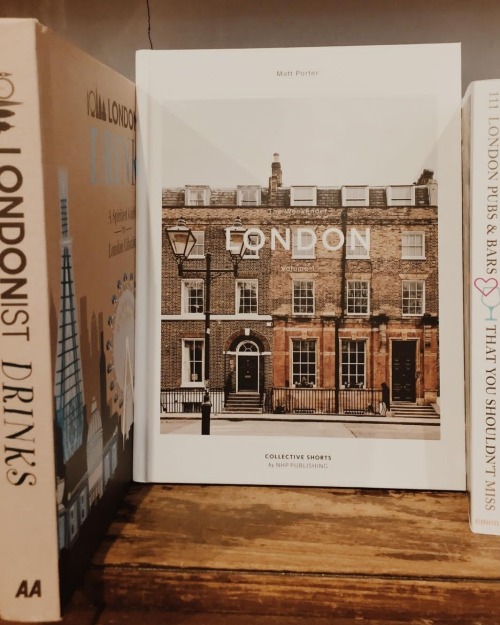  Daunt Books, In Marylebone, London, Is An Edwardian Beauty Of A Bookshop Specialising In Travel. Fiction,