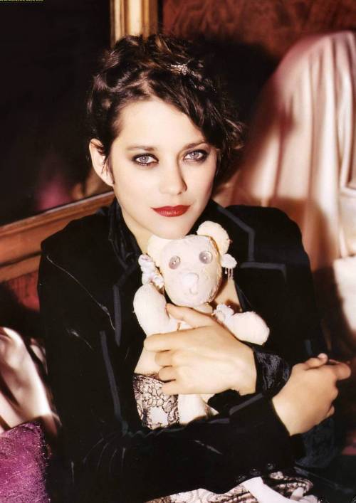 Sex sexyandfamous:  Marion Cotillard pictures