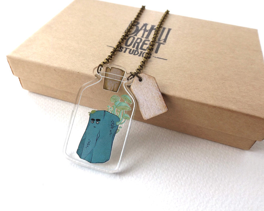 margotmeanie:  sosuperawesome:  Necklaces -including pet rocks in a bottle- by BakuForestStudios