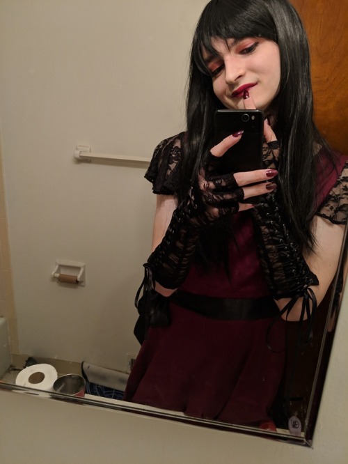 nocturnal-desire: No luck with any Guys tonight, but at least I got to look pretty :)