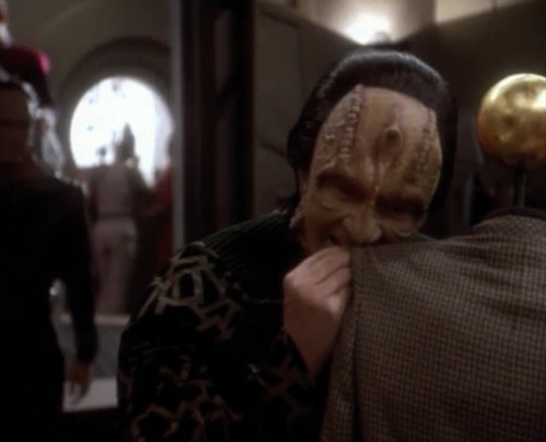 lostthehat: We all get that “don’t tell me someone just saw me (doing that)” expre