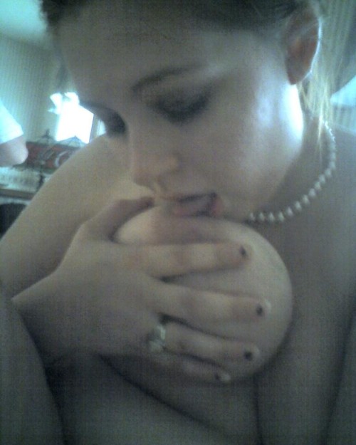 my-bbwforyou:  Léa, voluptueuse et coquine