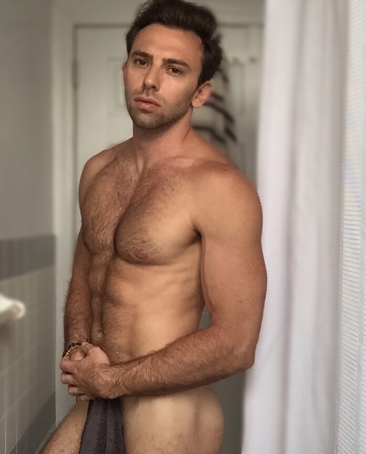 sprinkledpeen:   Hot selfies of @lap_nyc  