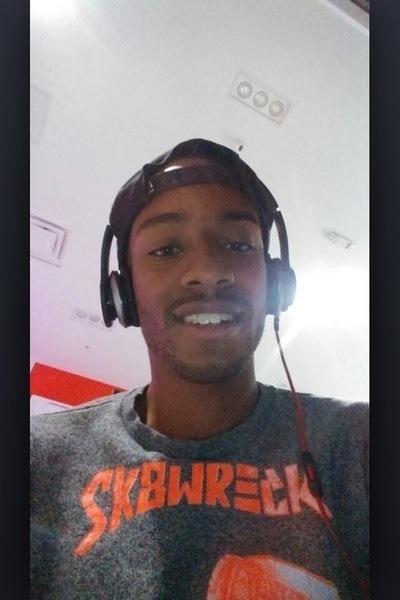 m-jcob54:  Dammm nigga can I taste !!!!!?? 