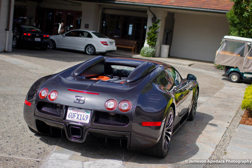 automotivated:  Bugatti Veyron (by Jameson Apodaca Photography) 