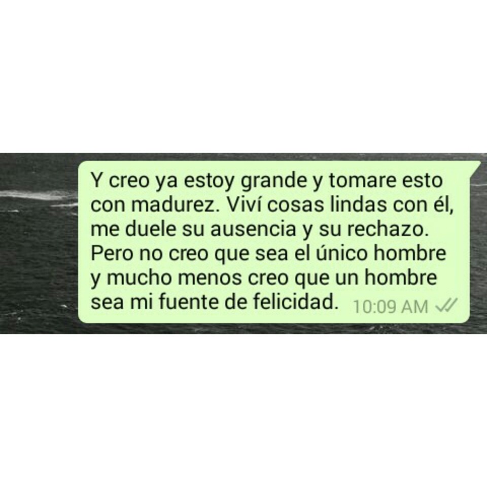 tumblessenger:  Ningún hombre debe es la fuente de felicidad de una mujer  