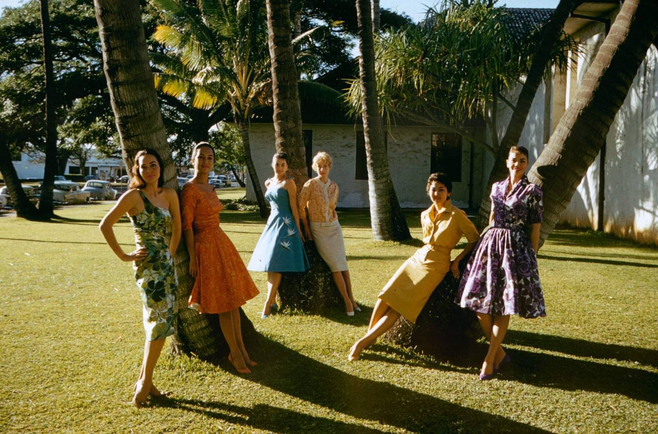 caseykaui:  ❤️my grandma tells me about old hawaii and days growing up in Waikiki