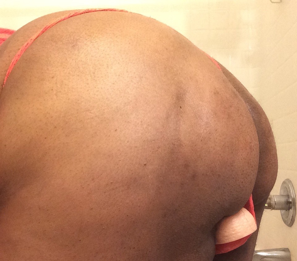 ebonyjuicybbw1:  Fuck my big ass good  reblog for more 