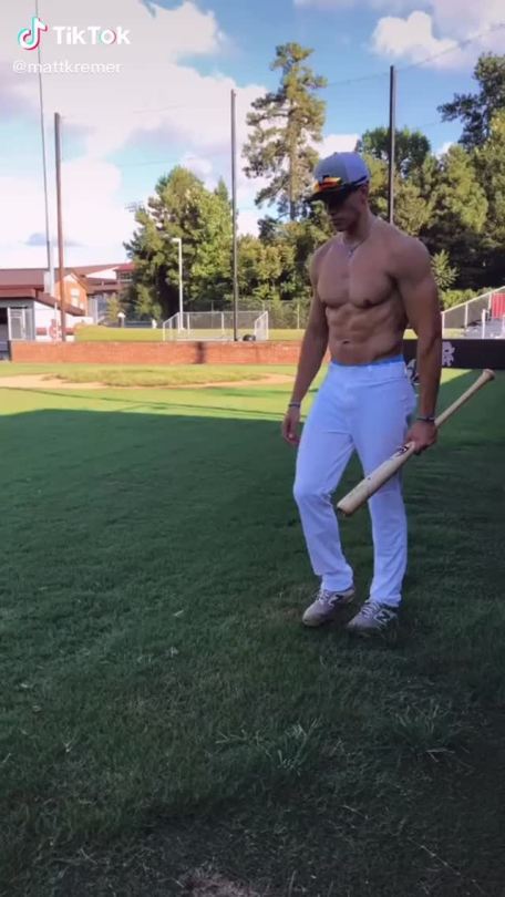 newenglandbro:The confidence and swagger of an alpha. He knows he looks good so why wear a shirt. What’s the good of all his hard work in the gym if he doesn’t show it off. The combo of his chiseled abs and defined bulge in his white pants