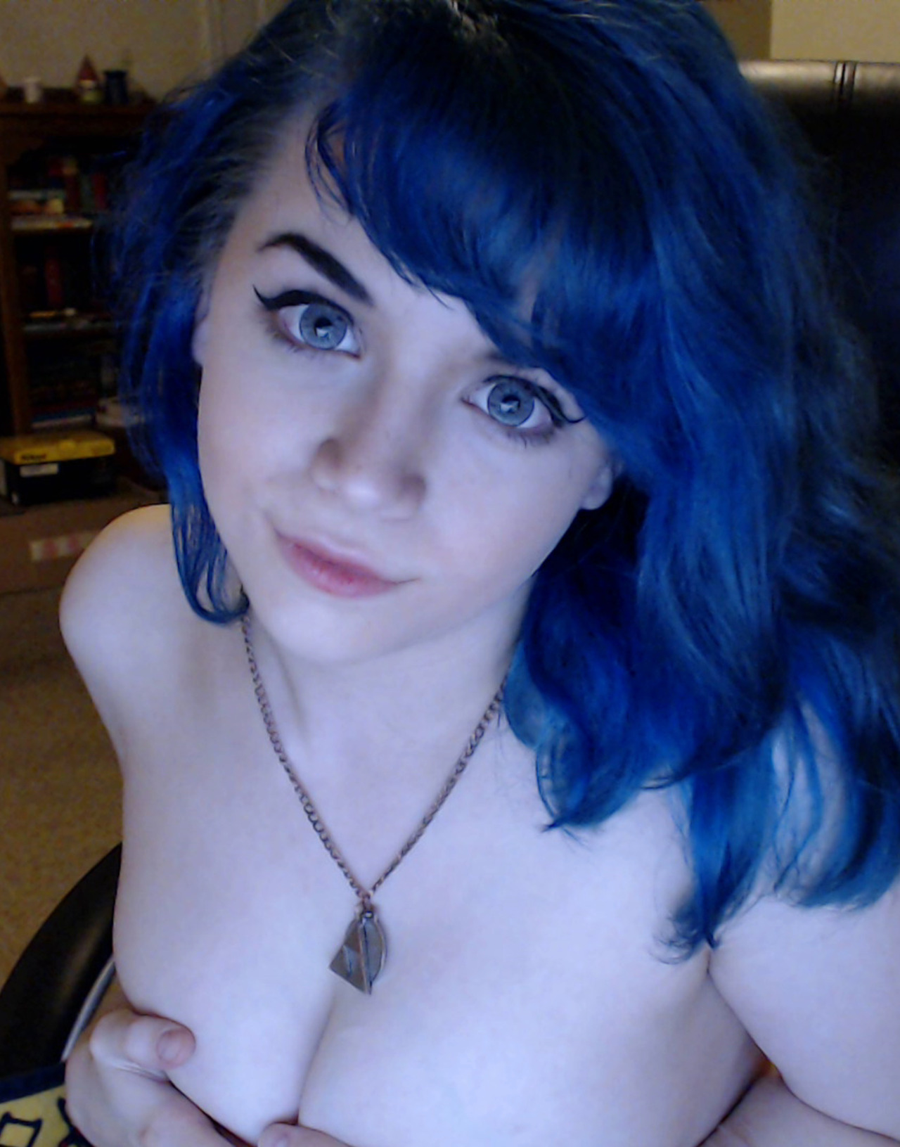 kellliver:  Buy my porn~AmateurPorn || ManyVids || Clips4Sale || Clipvia || ELMSnapchat
