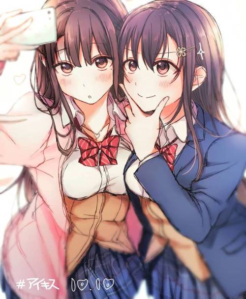 ✧･ﾟ: *✧ Taking a Selfie Together ✧ *:･ﾟ✧♡ Original Characters ♡☆ Source ☆ : twitter.｡*ﾟ+.*.｡ Art by 