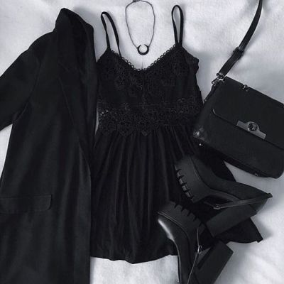 black outfits aesthetic