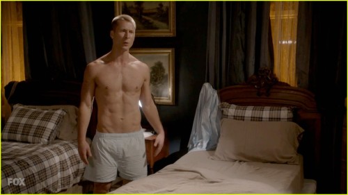 XXX famousdudes:  Glen Powell goes shirtless photo