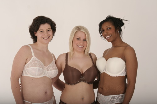 #tbt Lou, Claire and Leana in 2007! On our first #Bras2u Photoshoot!