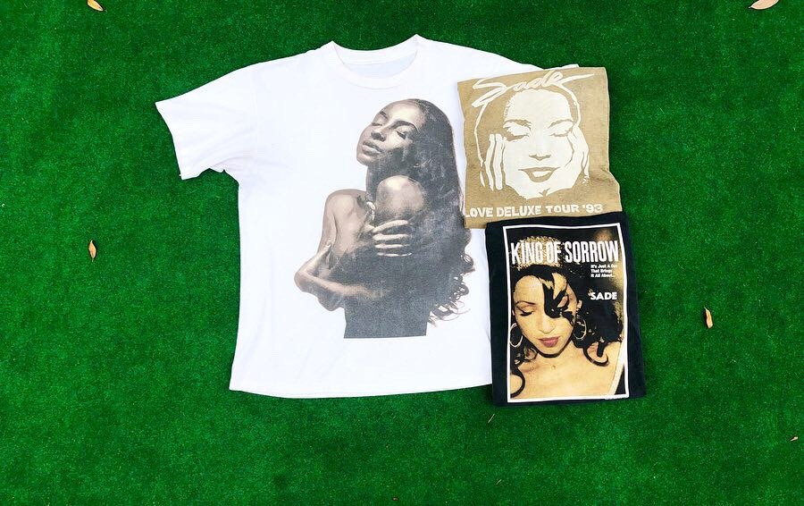 over-priced-greenjuice:  Love Deluxe &amp; Lovers Rock tour tees! I love you