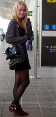 tightsobsession:  Blond girl in black tights