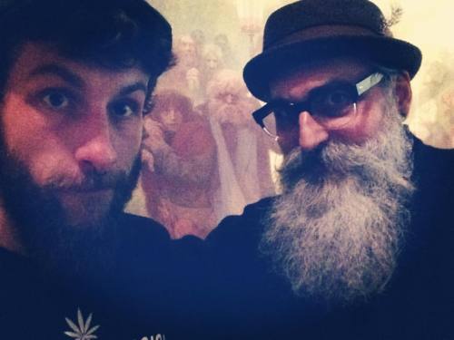 Reflection with Alfons Mucha&hellip; Mokii @glyphixx and me #geroldbrenner #glyphixx #art #alfonsmuc