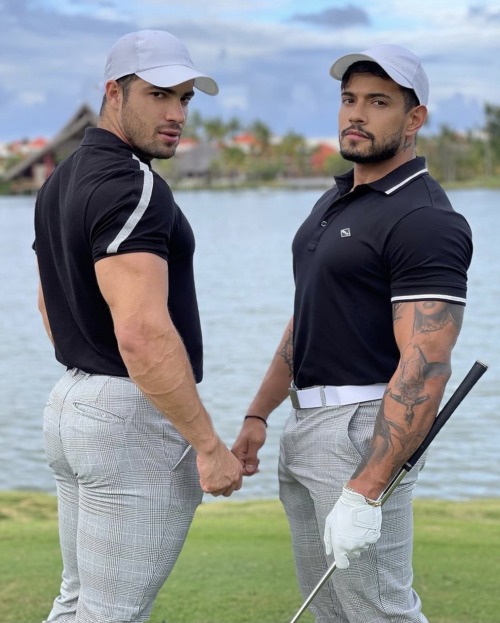 besideanother:  elnerdo19: Alejo Ospina and Daniel Montoya   I love these two. They do a lot of videos( easy enough to find for free) and always do bareback/flipfuck and extremely real and passionate 