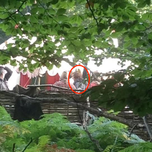 hollowcrownfans: Photos from the set of The Hollow Crown in Ashridge! Fan reports that Benedict Cumb