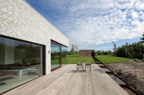 nonconcept:  Villa Frenay, located in Almere, Netherlands by Studio 70F. (Photography: Luuk Kramer)  