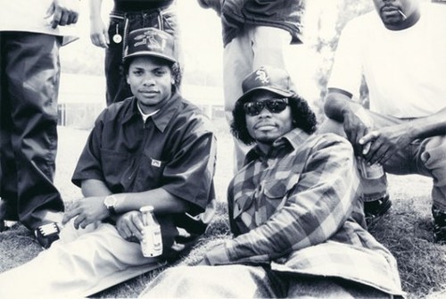 thatgroovyq:  hiphopflow:  Eazy E  A real mutha fucken G 