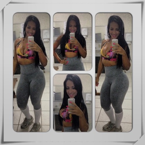 122393420:  Pryscila Silva