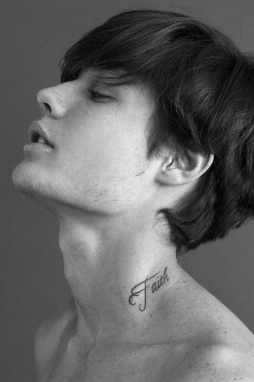 somethinginourwater:  Andre Fellipe 