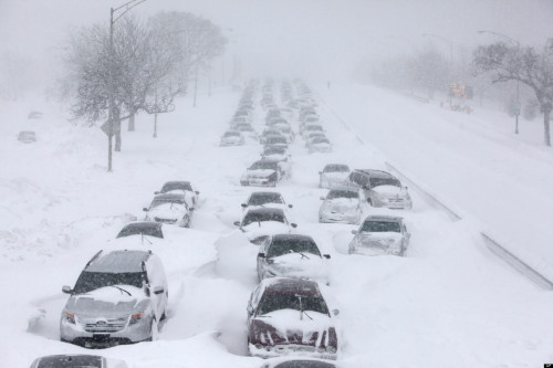 americana-plus: Lake Shore Drive Illinois Blizzard of 2011 