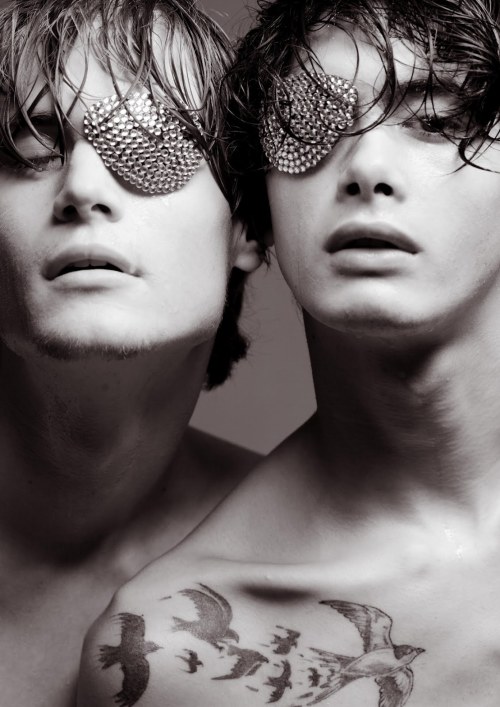 grabyourankles:  Jay Jackson and Adriel Berwaldt in “Astygmatism” for Blanc Magazine by Rxandy Capinpin