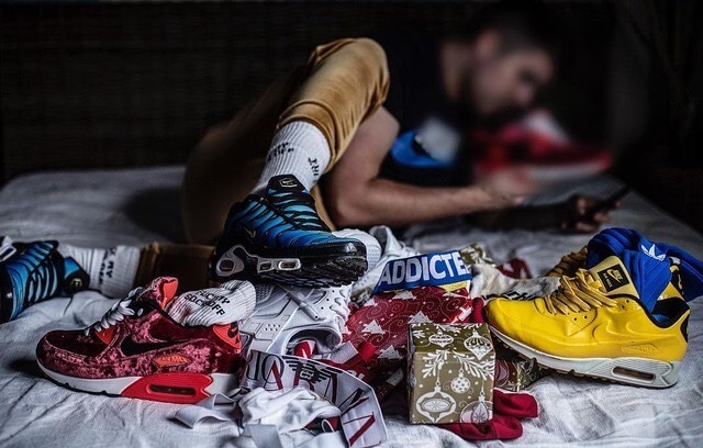 sneakerslover00:  french-boy:  😏