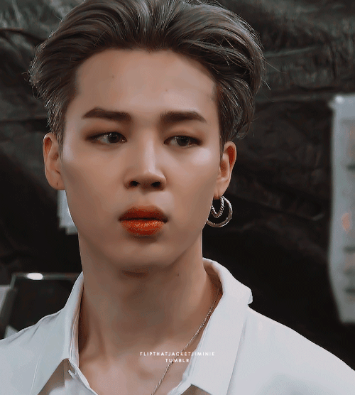 Unreal (cr. Namuspromised)