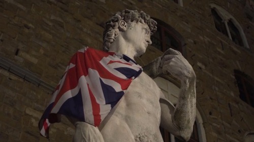 speciesbarocus:Michelangelo’s David in Florence was wrapped in a Union flag to send its message to B