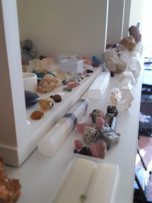 stormwaterwitch: theroleplayingpagan:When two gemologists move in together   #goals The most be