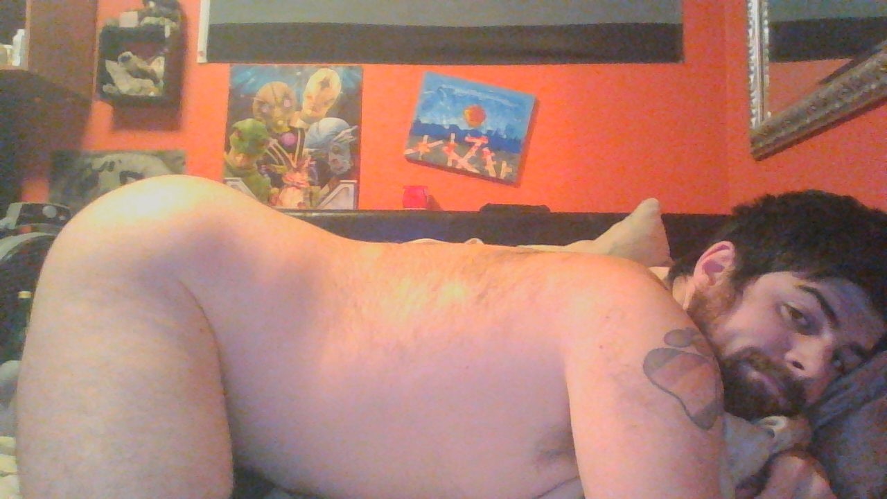 piggycubwa:  bigfagwasp:  testing out my new webcam, gonna try out the video when