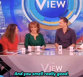 emptyburrito:  fromhiddleswithlove:  Nobody is immune to Tom Hiddleston’s charm.