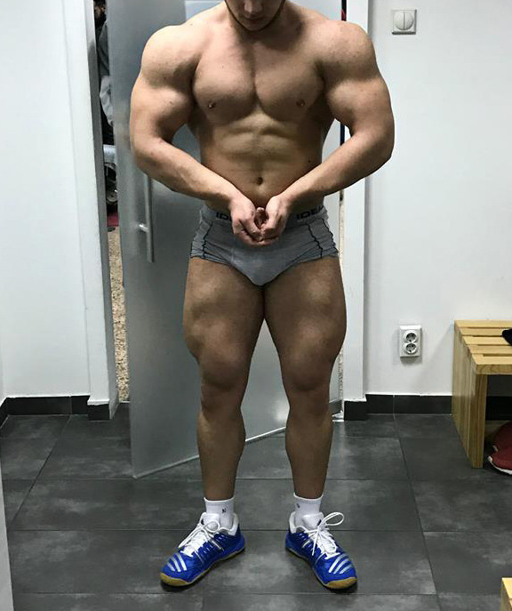 serbian-muscle-men:  Serbian bodybuilder Zlatko