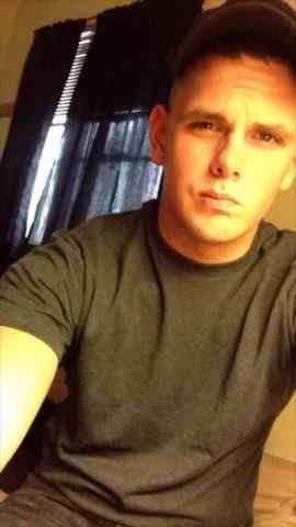 aksoldier1714:  Hot soldier from fort wainwright adult photos